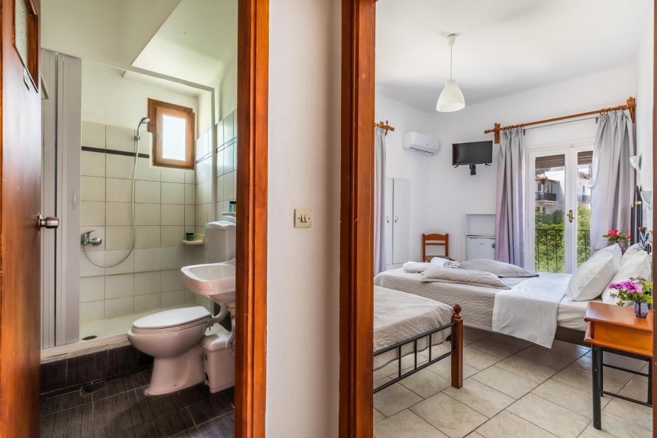 Regina Hotel سكوبيلوس تاون المظهر الخارجي الصورة