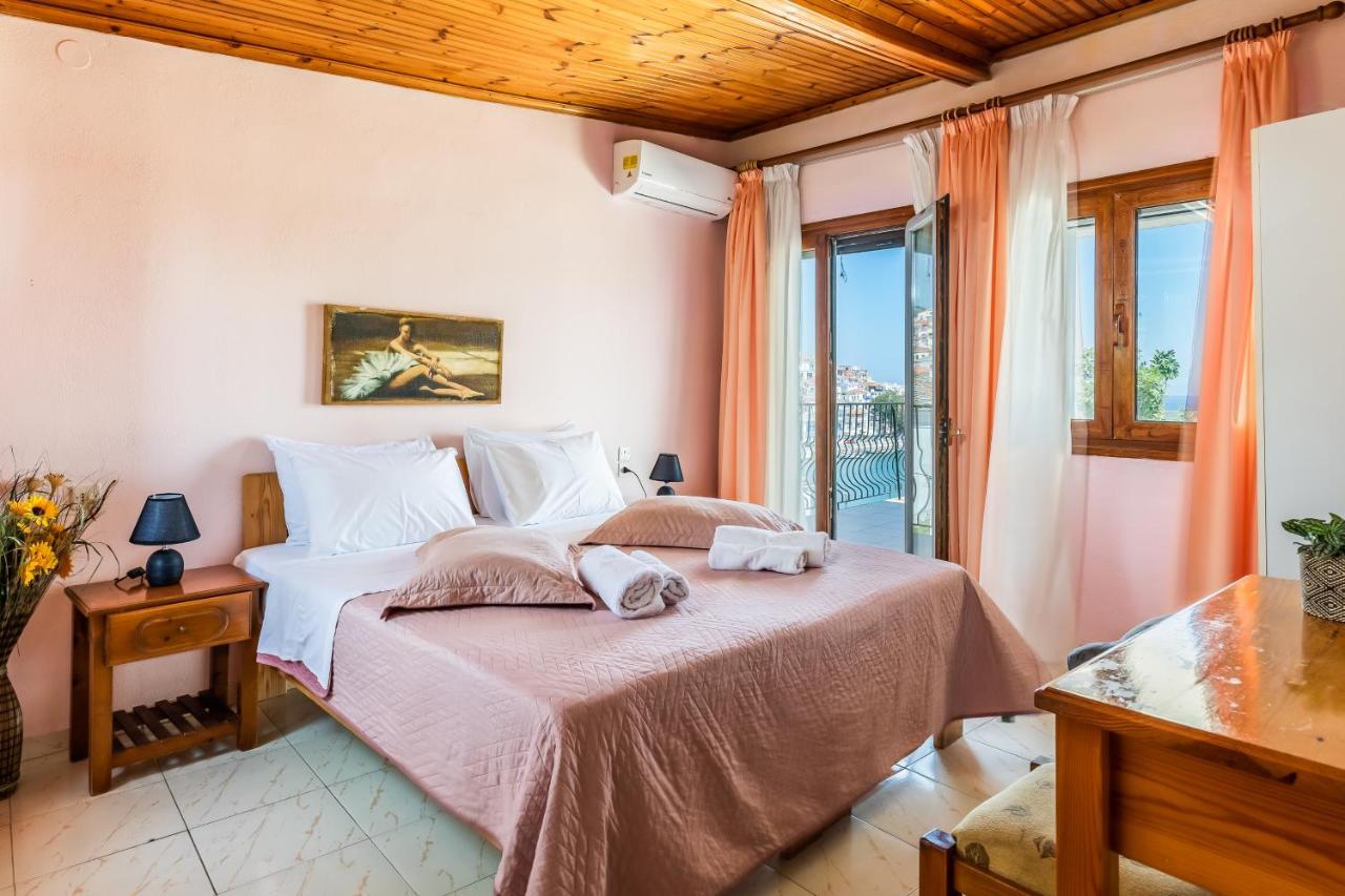 Regina Hotel سكوبيلوس تاون المظهر الخارجي الصورة