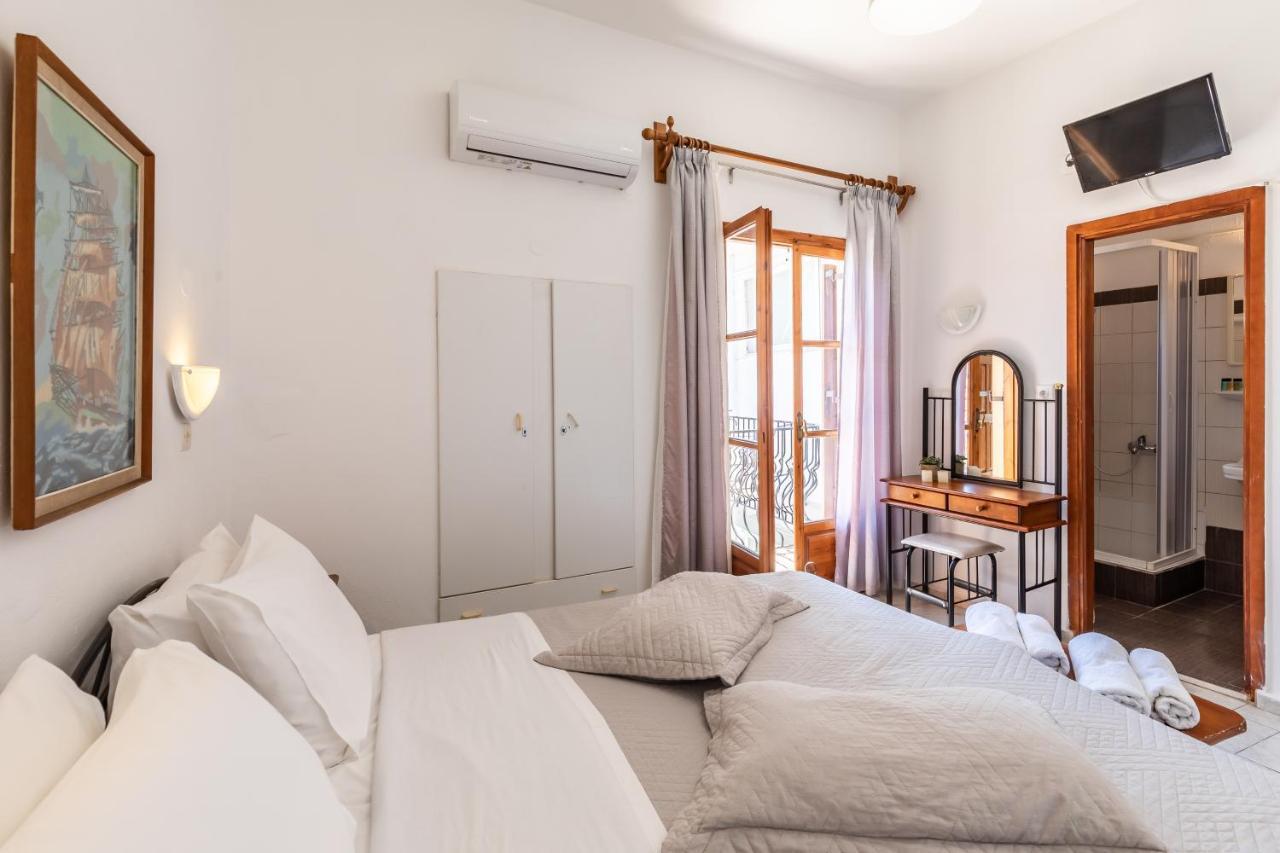Regina Hotel سكوبيلوس تاون المظهر الخارجي الصورة